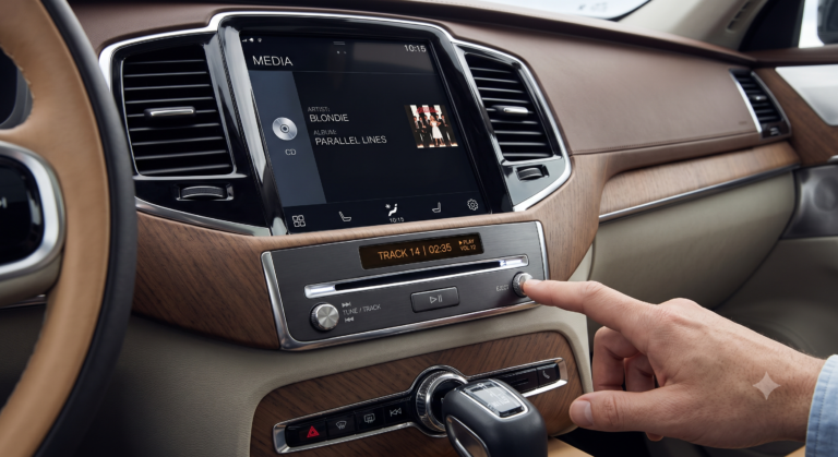 Does the Volvo XC90 Have a CD Player?
